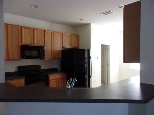 Photo - SPRING RIDGE COMMUNITY