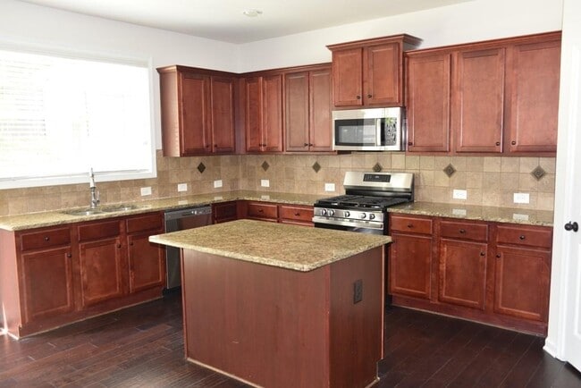 Photo - 1365 Slate Bend Dr