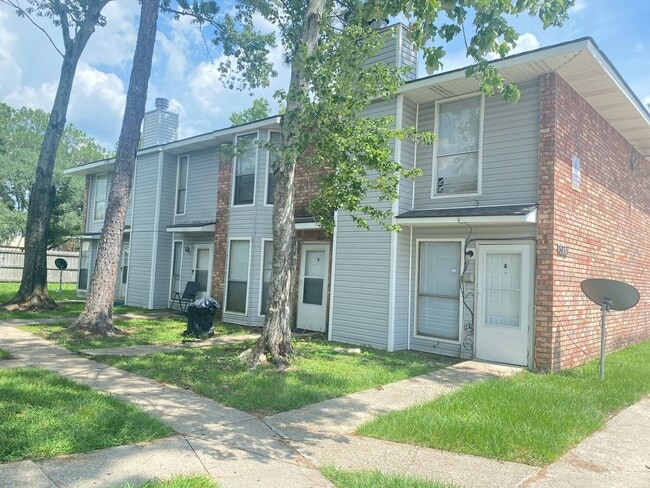 Building Photo - 3033 Toulon Dr Unit 3033-A