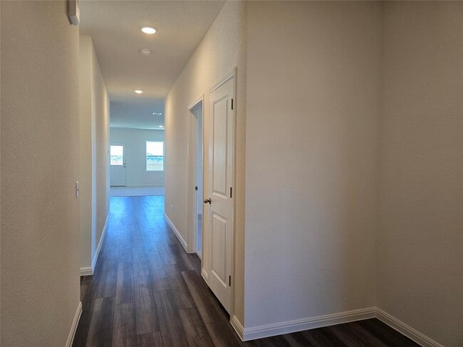 Photo - 109 Rother Pl