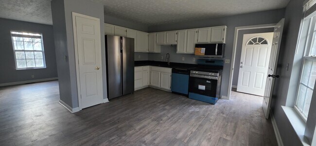 Photo - 2323 Ilolo St