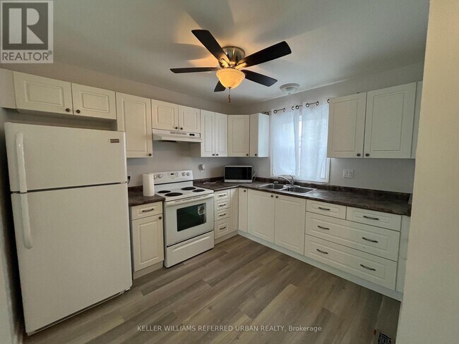 Photo - 46 Sanford St