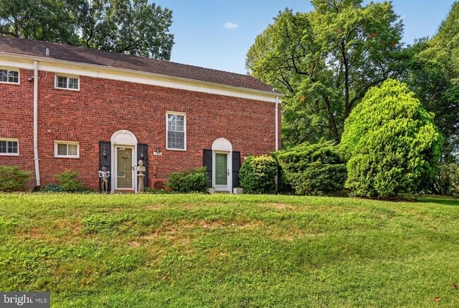 Building Photo - 3458 Martha Custis Dr