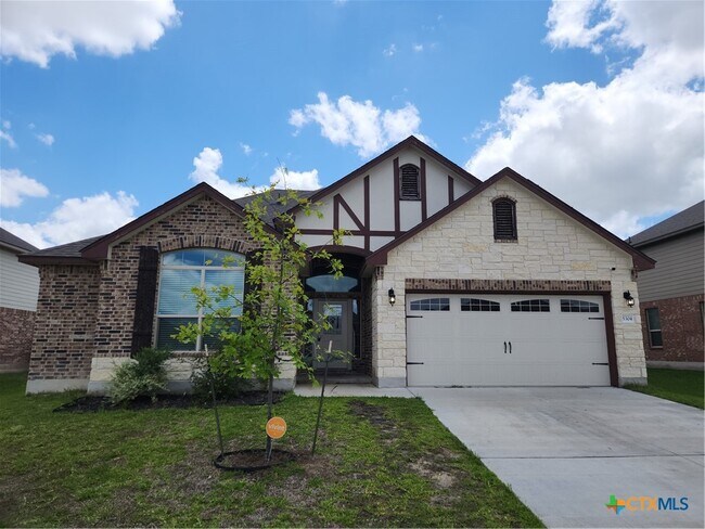 Photo - 5304 Primavera Ln