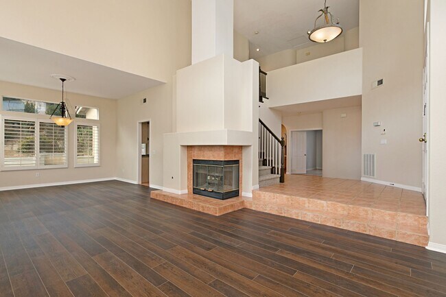 Photo - Large Beautiful Home in the Missions