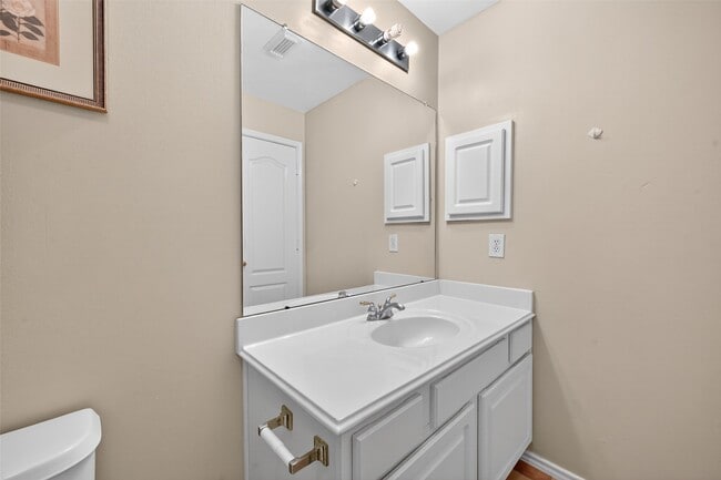 Building Photo - 11714 Peachwood Lake Dr