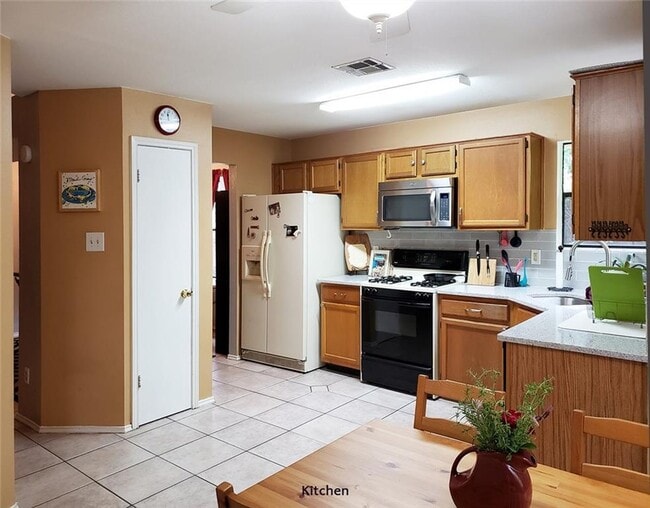 Photo - 2110 Nathan Dr