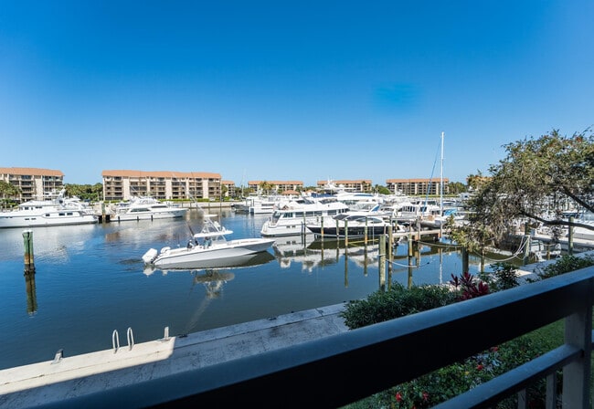 Building Photo - 2501 Marina Isle Way Unit 203