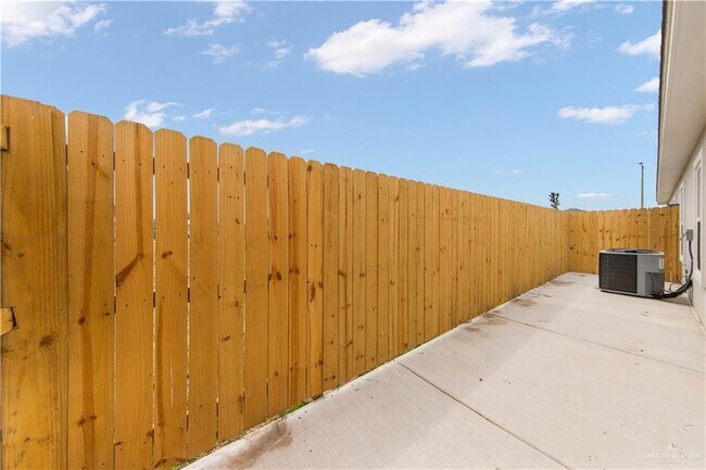 Photo - 21 Swallow Ave Apartamento Unidad 3