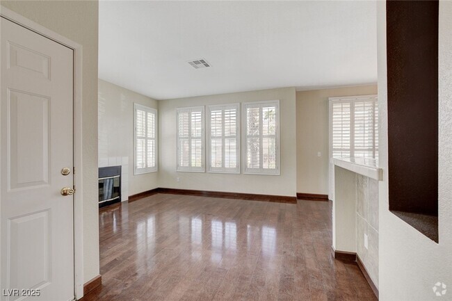 Building Photo - 251 S Green Valley Pkwy Unit 2311 Rental