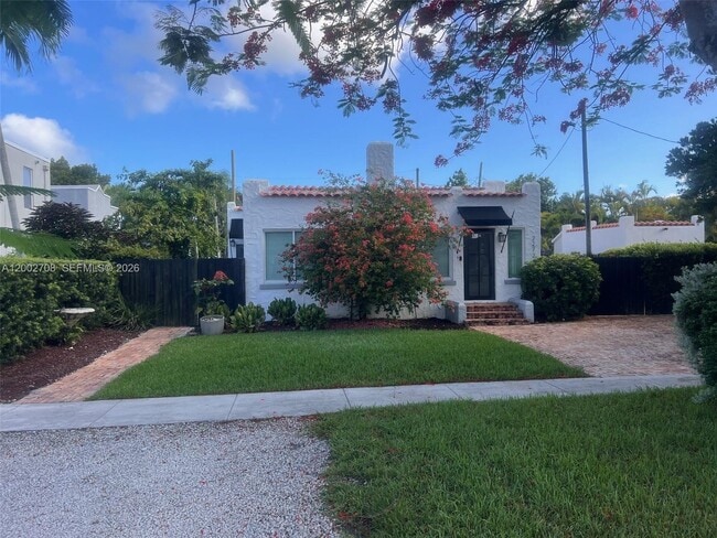 Building Photo - 2272 SW 11th Terrace