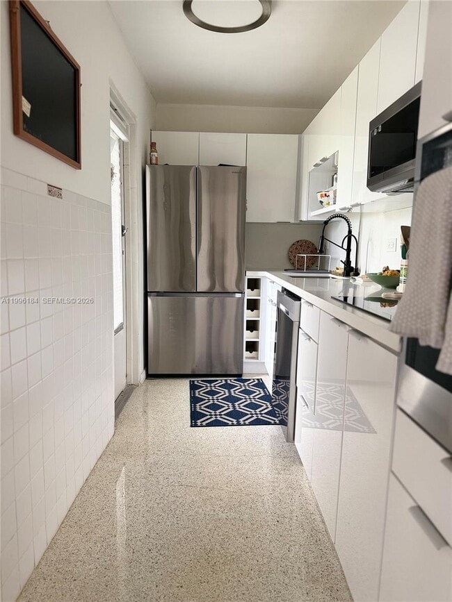 Photo - 9700 W Bay Harbor Dr Unit 506