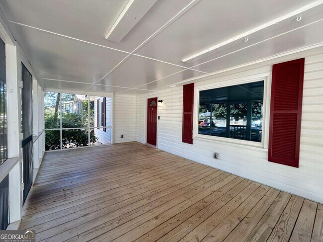 Photo - 2981 Lowrance Dr