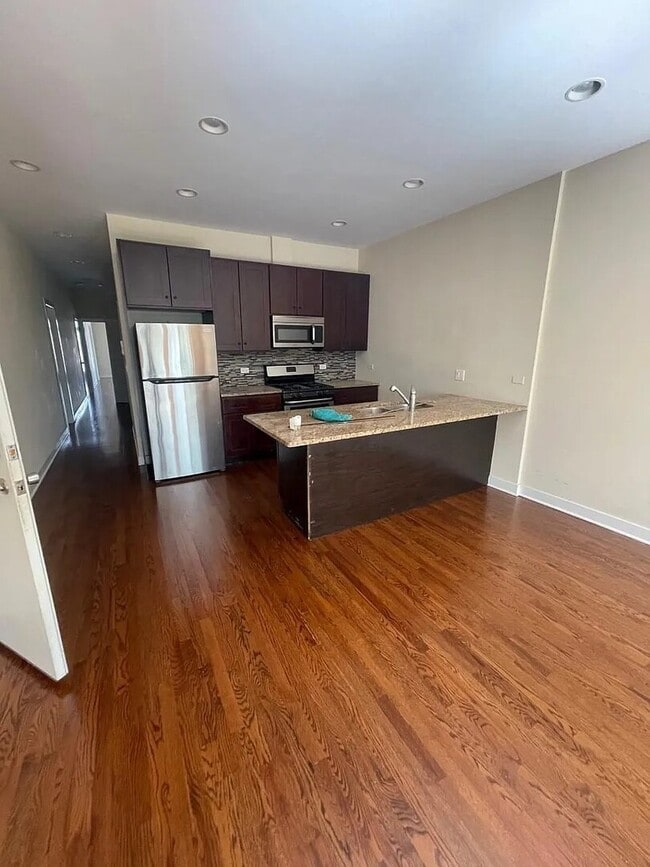 3128 W Walton St Unit 3