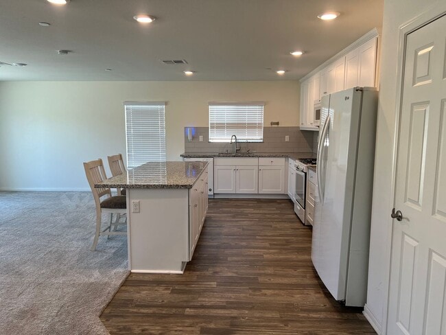 Photo - 3 Bedroom Plus Bonus Room Single Family Home w/ Solar For Rent in Lancaster