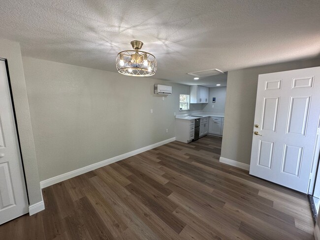 Newly remodel Beautiful Studio apartment w... - Newly remodel Beautiful Studio apartment w...