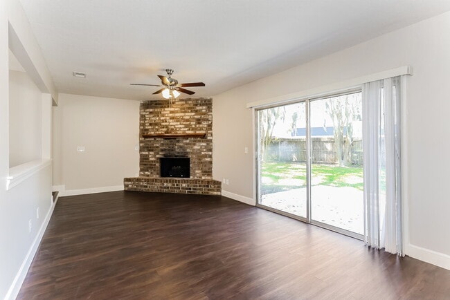 Photo - 2633 Grafton Dr