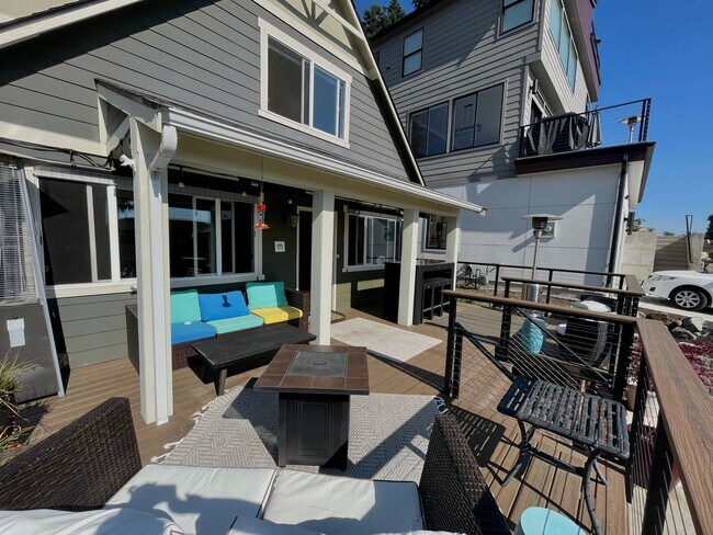 Photo - Amazing 4bed/2.5bath with Bonus Room in Juanita!!