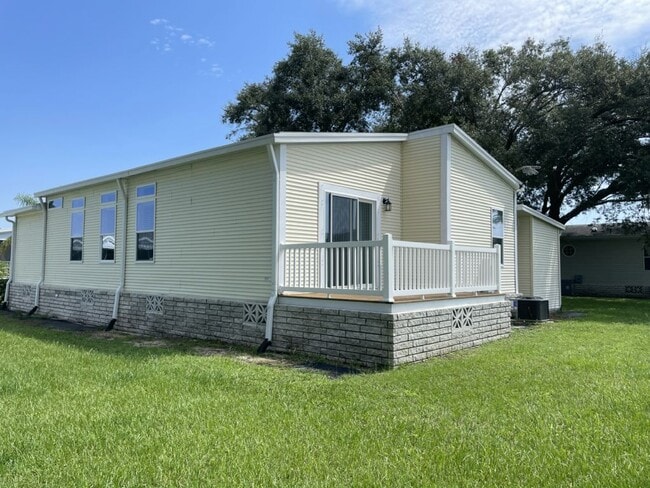 Photo - 34882 Blue Starling St