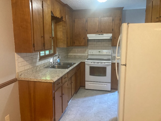 Photo - 14743 Leesville Rd