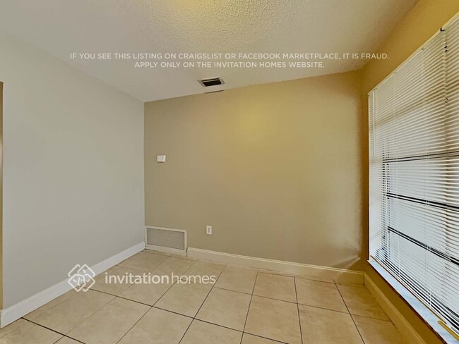 Photo - 7160 NW 21st St