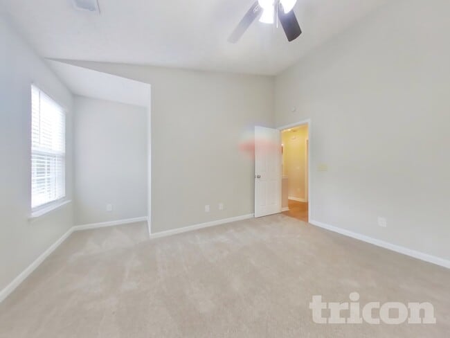 Photo - 218 Osmanthus Way