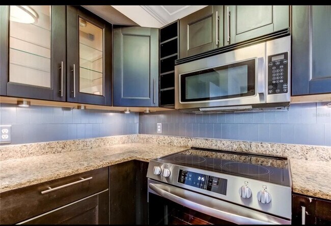 Photo - 115 112th Ave NE Unit 618