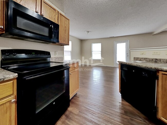 Photo - 8450 Ash Grove Dr