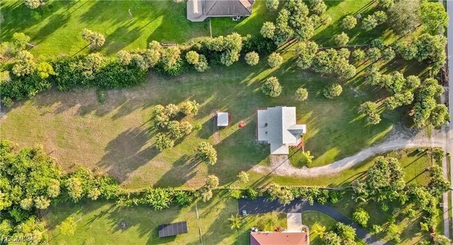 Photo - 260 13th St SW