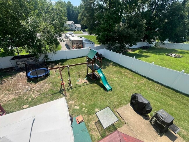 4231 Montclair Rd