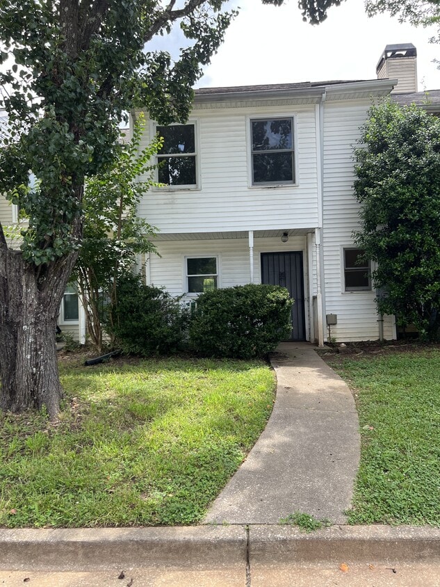 Photo - 2184 Wellington Cir (Lithonia, GA)