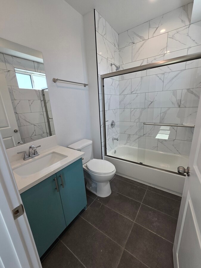 Photo - 2223 Sheridan St