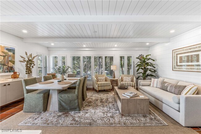 Photo - 282 4th St S Unidad 204