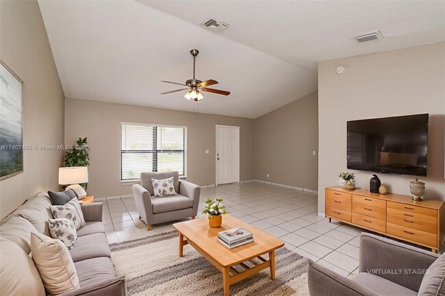 Photo - 5168 Edgecliff Ave