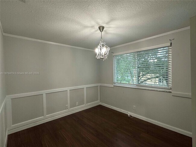 Photo - 2611 Regalia Way