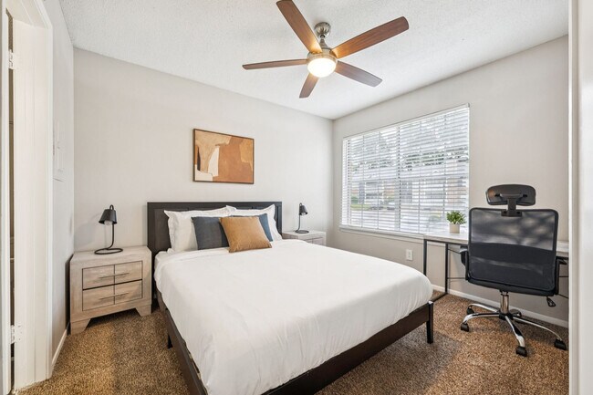 3784 University Dr NW Unit SI FL2-ID1613221P