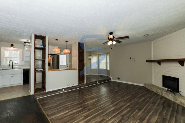 Photo - 3300 Fall Cir