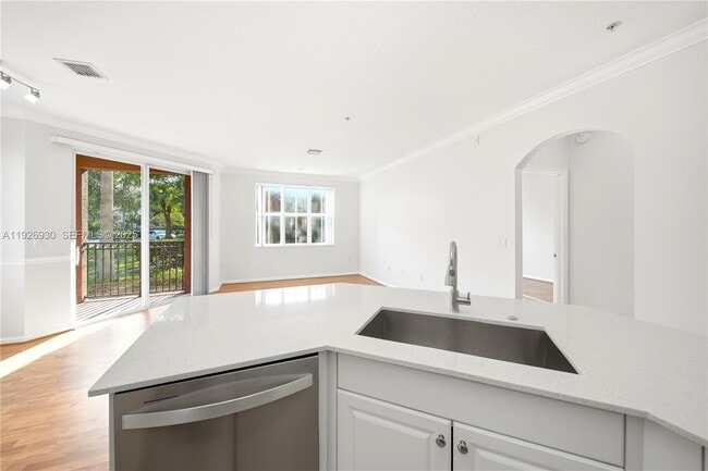 Photo - 4600 SW 160th Ave Unit 610