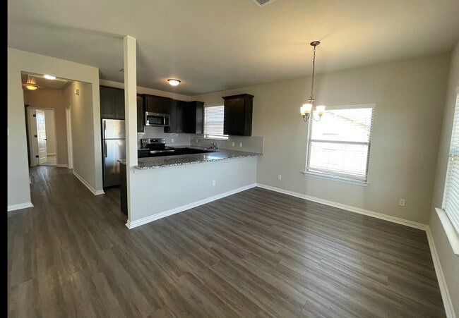 Photo - 8605 Ellis Dr