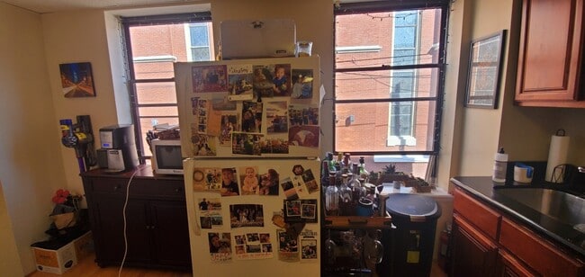 Photo - 937 Christian St Unit 2R