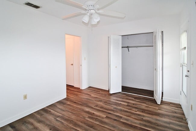 Photo - Charming Lakeside Retreat at Seminole Gard...
