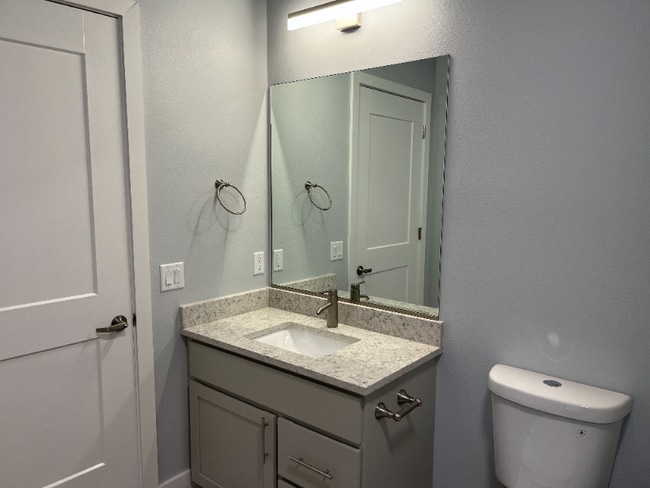 Photo - 909 Blondel St Unit 103