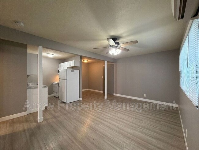 Photo - 1730 G St Unit 1