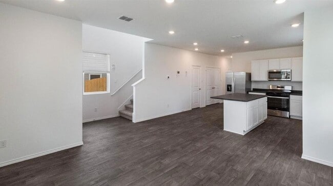 321 Puerto Plata Ave