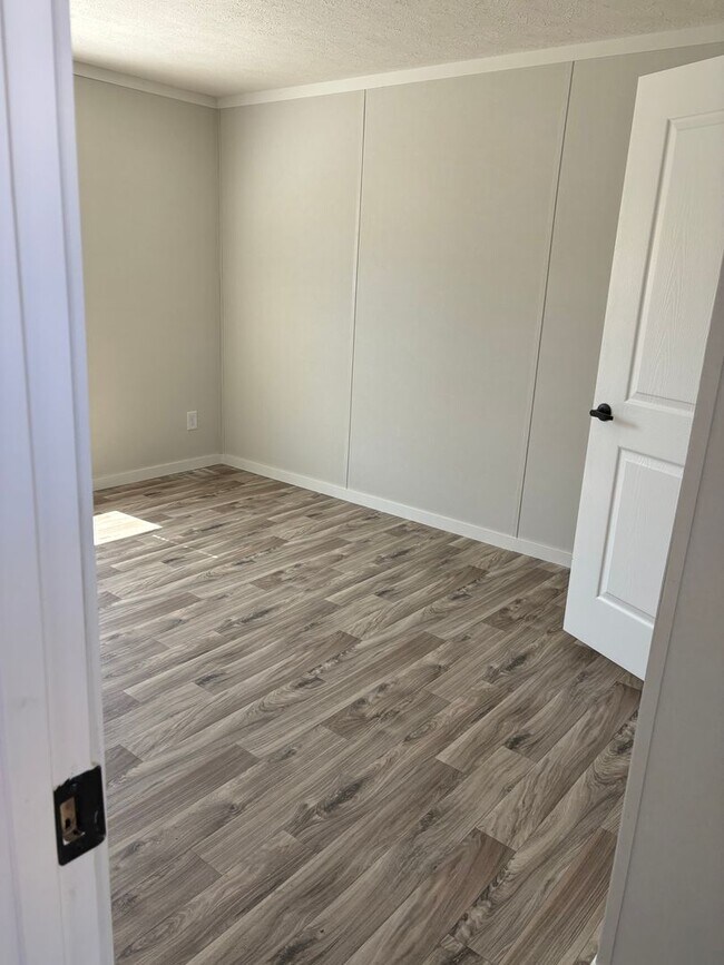 Photo - 139 Hubert Blvd