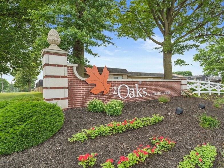 Welcome Home to The Oaks!