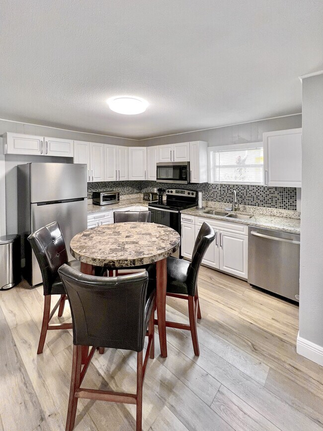 Photo - 3619 E Frierson Ave