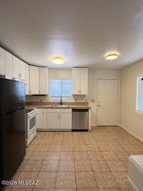 Photo - 2725 N Dodge Blvd