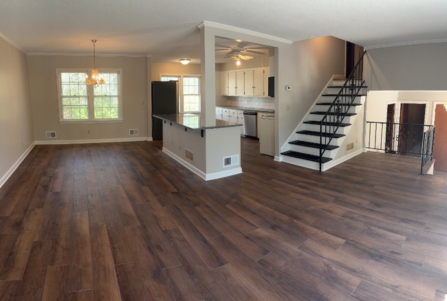 Photo - 1280 State Rd S-28-484