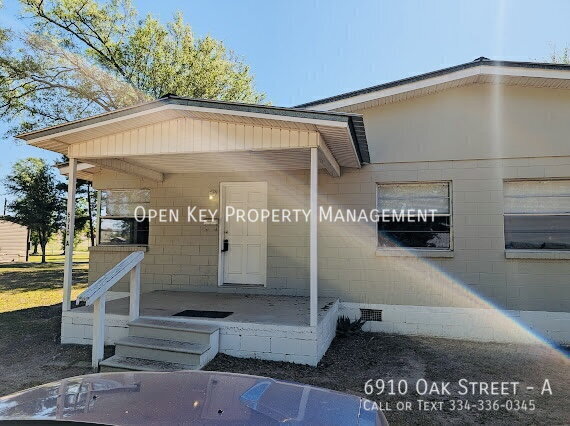 Photo - 6910 Oak St Unidad A